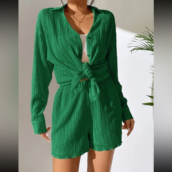 Green / cream / black 2 piece matching set Long sleeve Button Shirt & Shorts - Picture 7 of 12